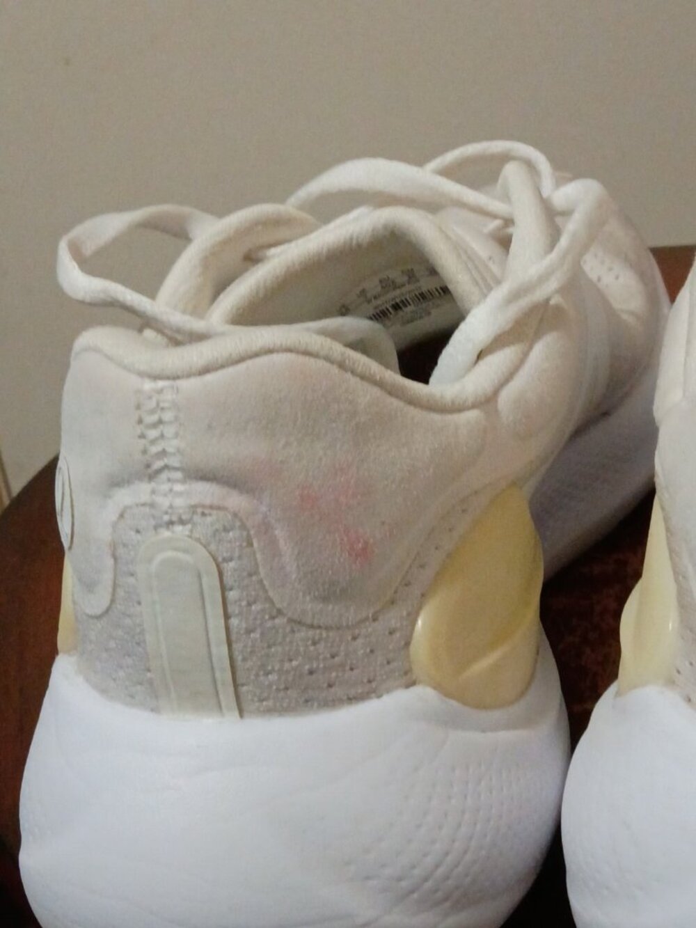 Lululemon Shoes Womens Size 8.5 White Beyondfeel Run Running Athletic Sneakers - Picture 3 of 16